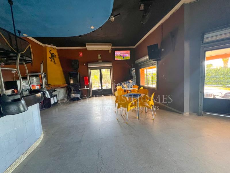 Foto c7030caa-533a-41ec-ace0-9f3a013b2475. Local comercial a Orba