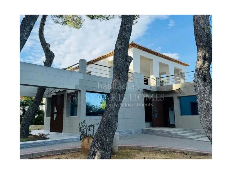 Foto 80a96fee-5252-497d-908a-3d1ddd694e2b. Xalet amb aparcament piscina a Las Rotas / Les Rotes Dénia