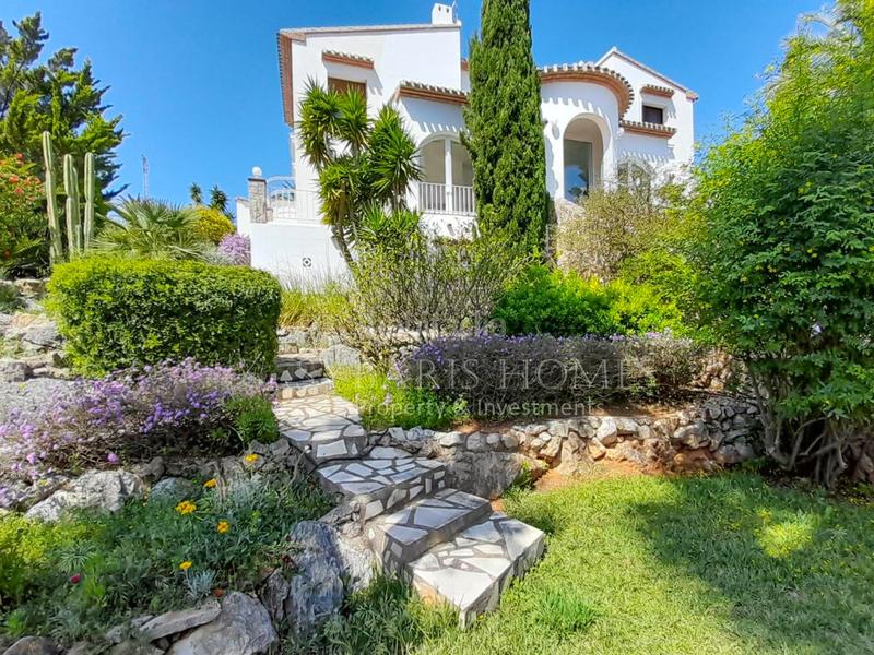 Foto 3fa329da-101a-4833-a1ed-e9e8af2d492d. Chalet  en monte con vistas al mar en Pego