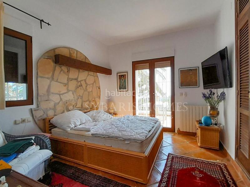Foto c4677620-6d0b-4a0d-a05b-be93fdc1c77f. Chalet  en monte con vistas al mar en Pego