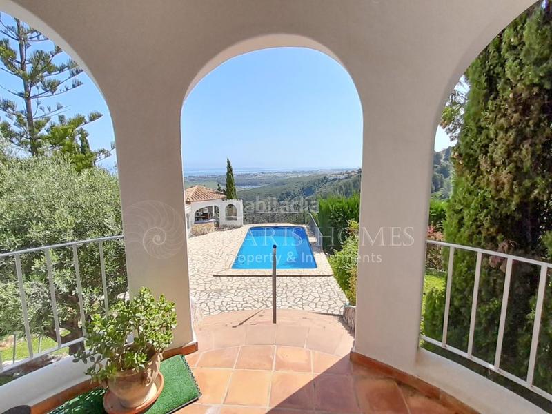 Foto d05a128f-500d-4d3b-b0df-5ac49043d079. Chalet  en monte con vistas al mar en Pego