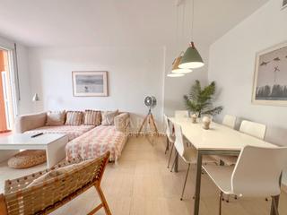 Apartamento en Calle rossarda 1. Magnifico bajo de 2 dormitorios en primera linea