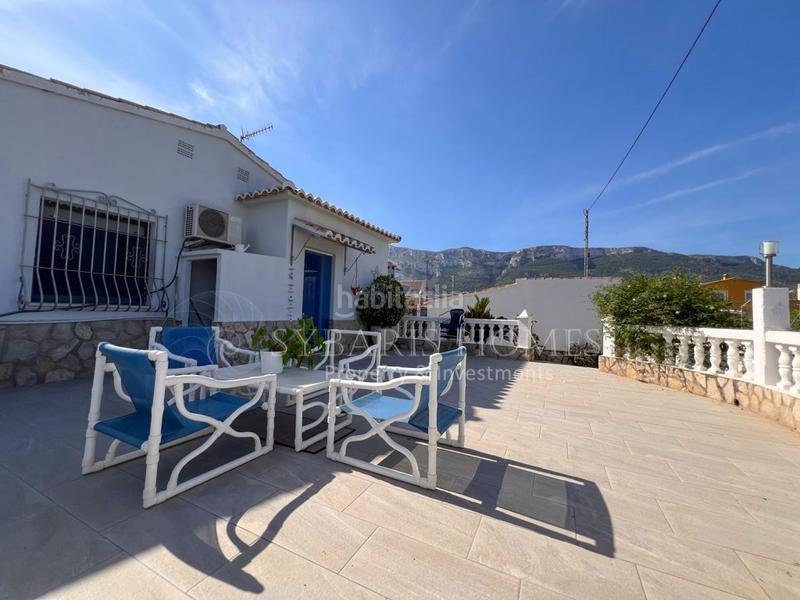 Foto 7a930baa-9b20-404f-9a8e-23a6be6feaf1. Chalet  independiente de 4 dormitorios en denia en Dénia