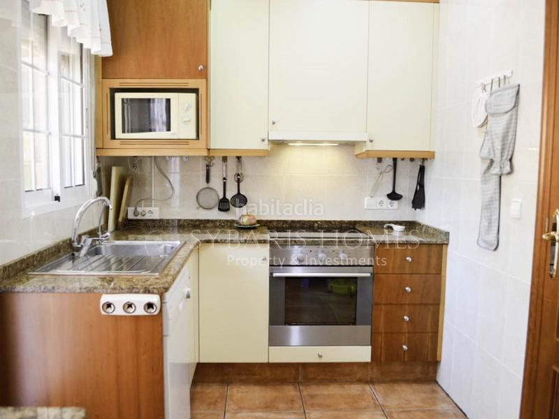 Foto 329ee933-95fa-4756-bc65-02f08eb11017. Chalet con parcheggio piscina in Las Rotas / Les Rotes Dénia