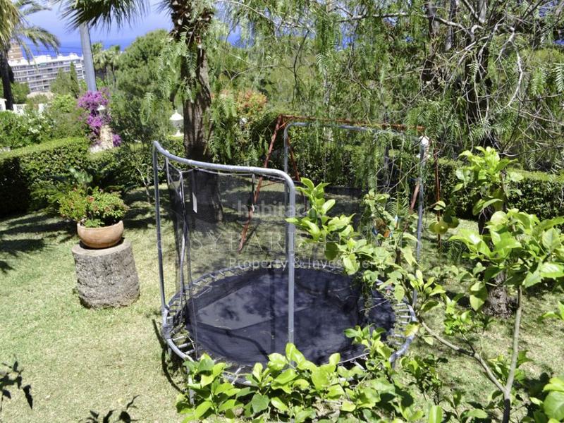 Foto a30e2572-5cf6-4ce2-aa65-7426513403f1. Chalet con parcheggio piscina in Las Rotas / Les Rotes Dénia