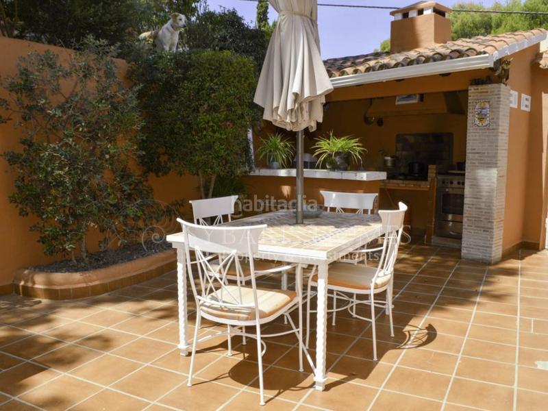 Foto aaa3725c-b0cf-4567-8103-e61db2c6a157. Chalet con parcheggio piscina in Las Rotas / Les Rotes Dénia