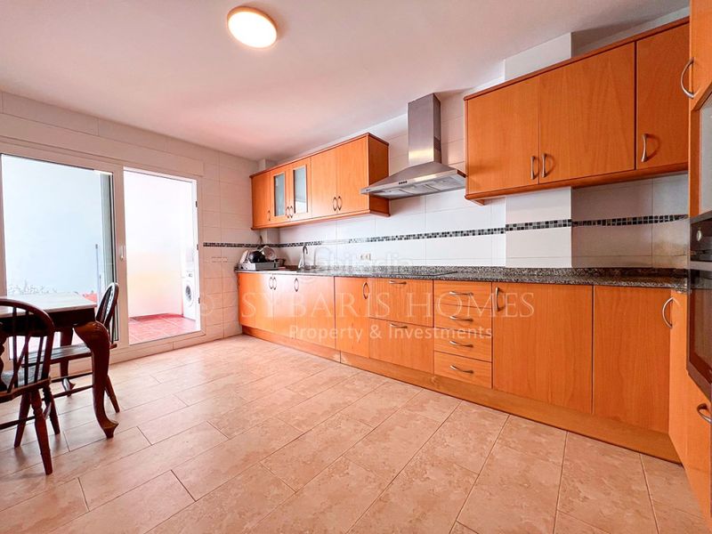 Foto 4910e995-a793-4b3f-abdc-aa5ee39fa810. Casa amb aparcament a Verger (el)
