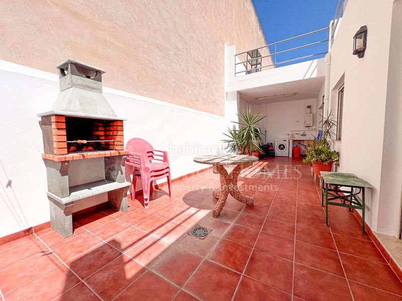 Foto a790a01c-b892-487f-9a77-39caaf585e1f. Casa amb aparcament a Verger (el)