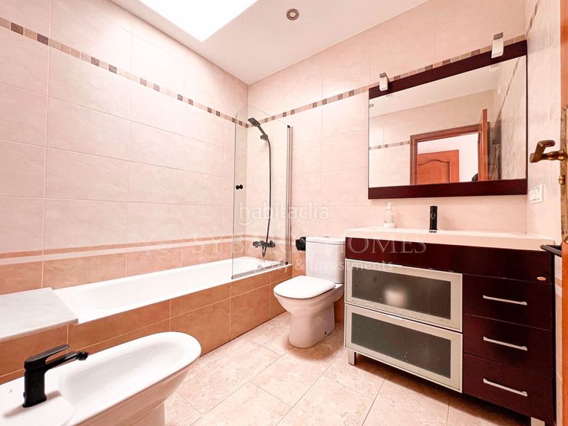 Foto ded694ea-3c52-4533-afef-bb6383b8c3e5. Casa amb aparcament a Verger (el)