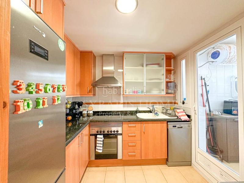 Foto 2e793a64-b0ce-4146-aaae-7ab9c3ab6e0b. Apartamento en carretera de las marinas s/n excelente apartamento en primera linea en Dénia