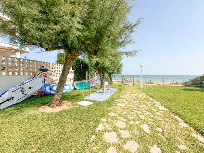 Foto 4a272f52-2560-4987-a4c3-cbcd4ee774b1. Apartamento en carretera de las marinas s/n excelente apartamento en primera linea en Dénia