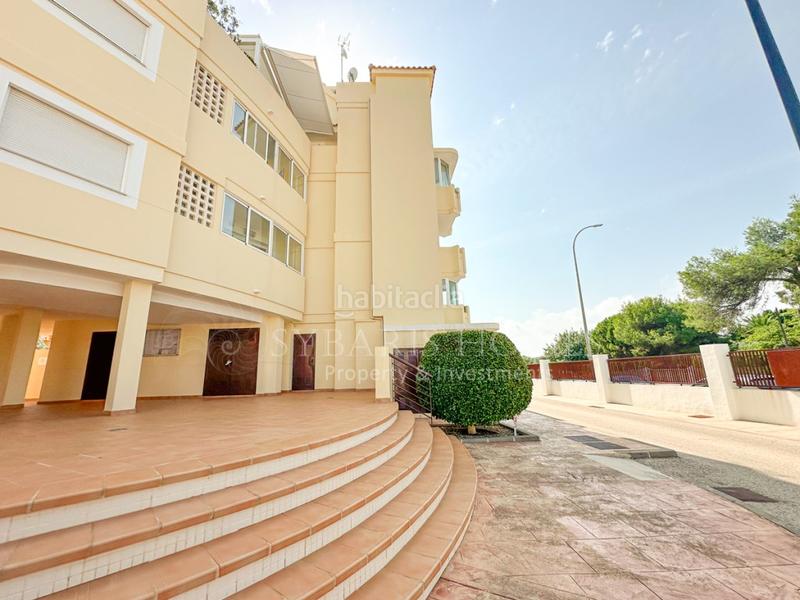 Foto 8aae811d-ac1d-4943-8f2a-e5f146032c17. Apartamento en carretera de las marinas s/n excelente apartamento en primera linea en Dénia