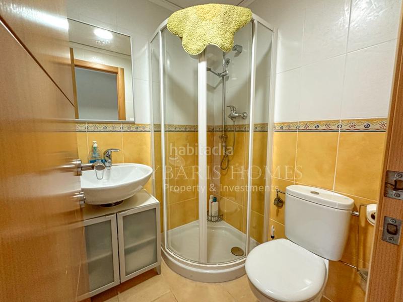 Foto e050617f-7ada-442c-9836-89c21f8c870d. Apartamento en carretera de las marinas s/n excelente apartamento en primera linea en Dénia