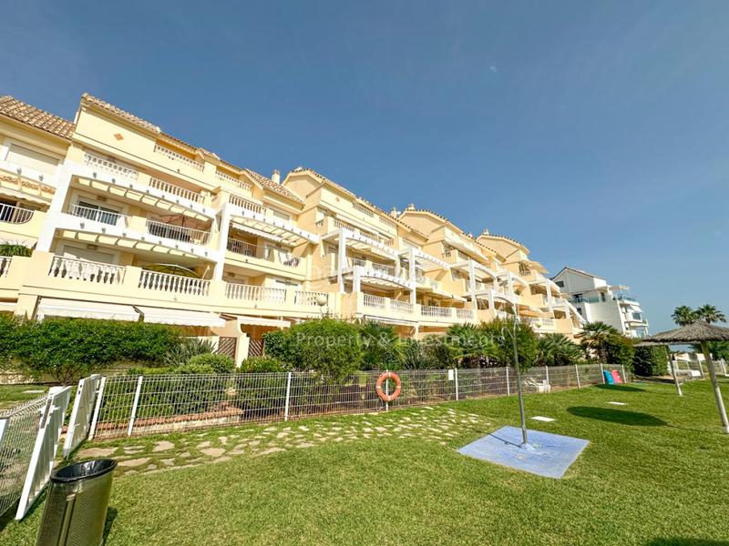 Foto eb162bb7-1f0d-490f-a6dd-d82215d692eb. Apartamento en carretera de las marinas s/n excelente apartamento en primera linea en Dénia