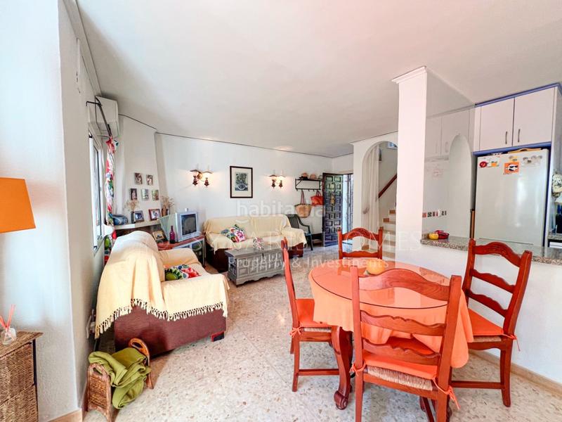 Foto 0d76a597-eb4a-430f-845a-3cb8ebe62522. Casa adosada duplex en venta en las marinas 3 dormitorios a 200m de la playa en Dénia
