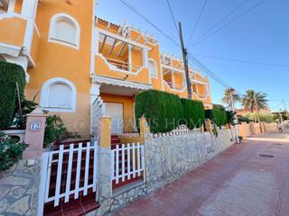 Reihenhaus  N/a. Adosado de 3 plantas en primera linea de playa els poblets