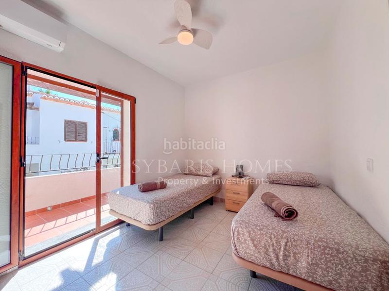 Foto 67122ede-b3bf-49e7-9072-06797620bc04. Alquiler casa adosada alquiler anual duplex en las rotas en Dénia