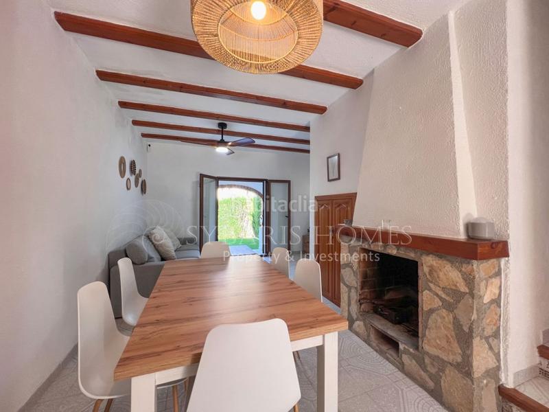 Foto b74d711a-f066-4654-af9a-cc237193308e. Lloguer casa adossada amb piscina a El Montgó Dénia