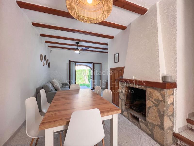 Foto aa88c410-24ae-4404-974a-a6c69f26bc85. Rent semi detached house with pool in El Montgó Dénia