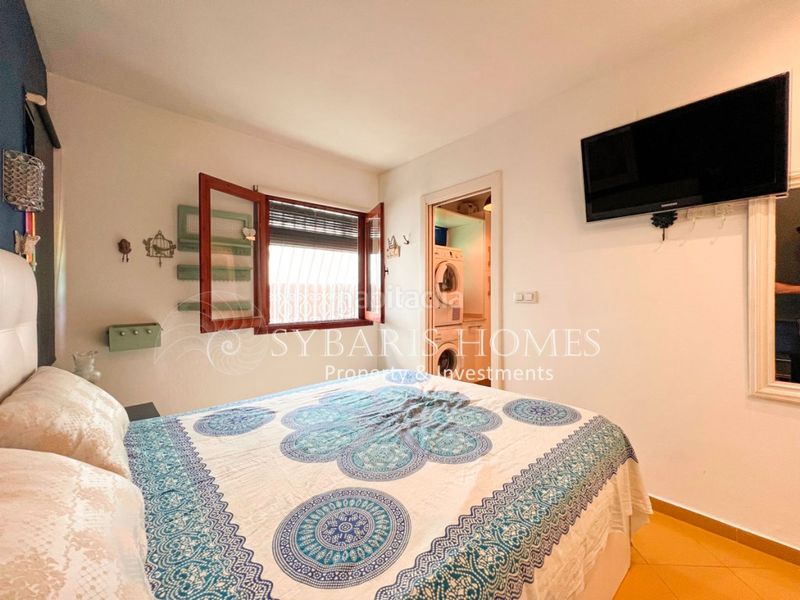 Foto 537ba1fb-3260-4cda-a859-dcb2e6d656a5. Casa amb aparcament piscina a El Palmar - Los Molinos Dénia