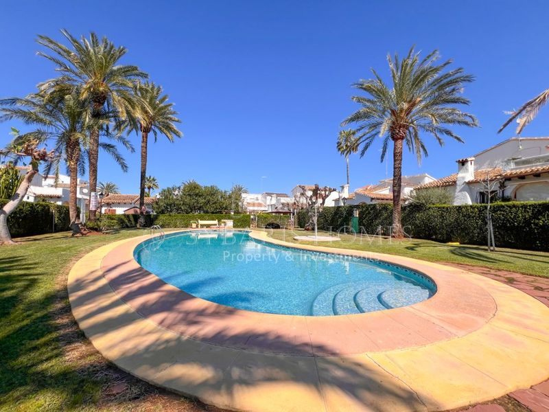 Foto 980b0c09-4b2a-4581-8a26-8a0041383cb3. Casa amb aparcament piscina a El Palmar - Los Molinos Dénia