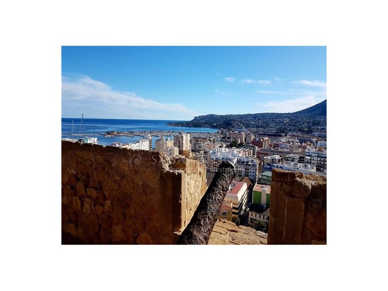 Foto 7aced866-d4ce-44ee-8815-6b2e637a7384. Penthouse with parking pool in Centro Urbano Dénia