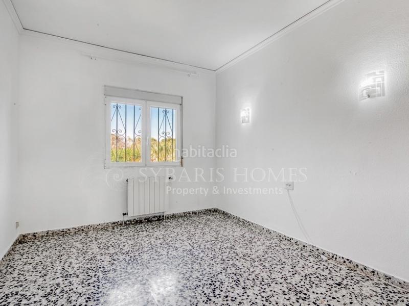 Foto 96e05bfe-6190-48d8-949c-8c7490f0f376. Xalet amb aparcament a Las Rotas / Les Rotes Dénia