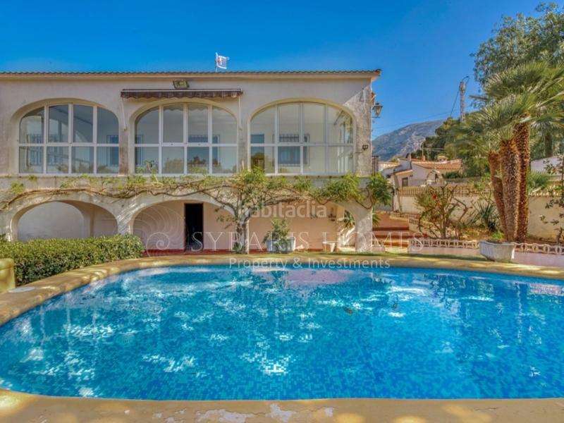 Foto 9be0a24b-f32e-42c7-b157-a0f8110dfa7b. Xalet amb aparcament a Las Rotas / Les Rotes Dénia