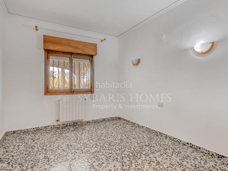 Foto f068567c-0780-4ca6-a303-543f128541e3. Xalet amb aparcament a Las Rotas / Les Rotes Dénia