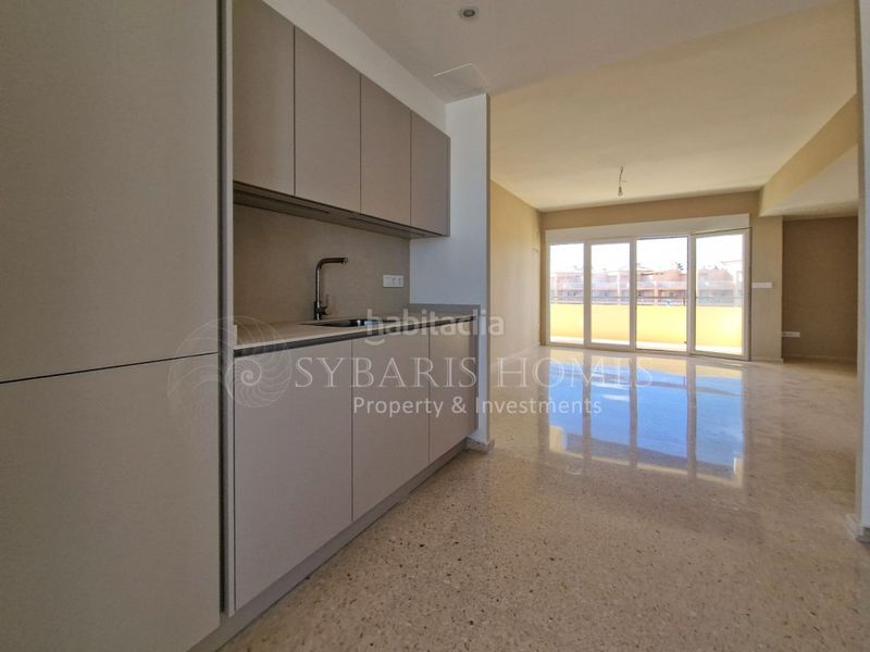 Foto f1490b94-9a6e-4b39-a52e-2d042ae1a498. Apartament amb aparcament a L'Almadrava - L'Estanyó Dénia