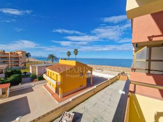 Appartement  N/a. Apartamento reformado de 2 dormitorios con vistas al mar