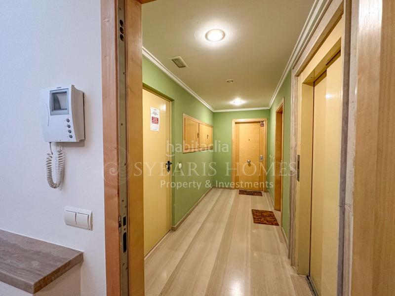 Foto 0041bc30-83c2-41e2-8f22-e2fea902a5c3. Àtic amb aparcament piscina a Centro Urbano Dénia