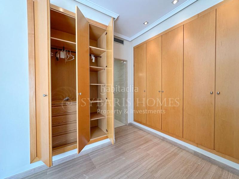 Foto 148c3116-ed5b-46c7-a71a-90b4c81c5ed7. Àtic amb aparcament piscina a Centro Urbano Dénia