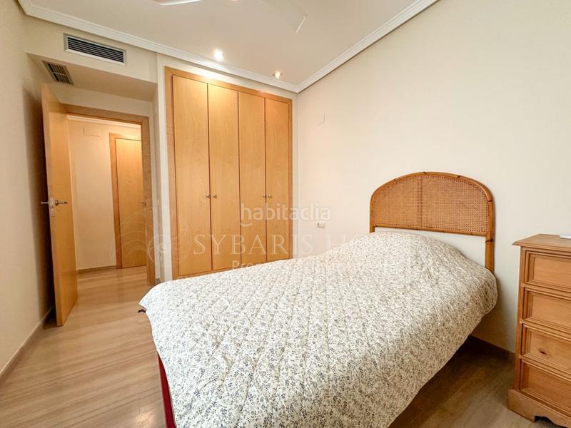 Foto 4f7cda6c-b257-4f67-b250-216da2b58f0f. Àtic amb aparcament piscina a Centro Urbano Dénia