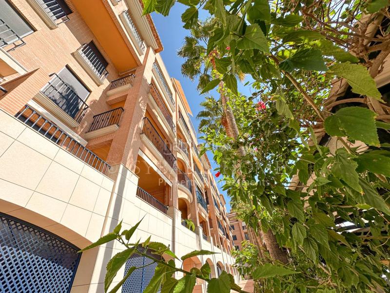 Foto 7fbb72b1-0f0a-4f80-9801-1b93c5e10d3a. Àtic amb aparcament piscina a Centro Urbano Dénia