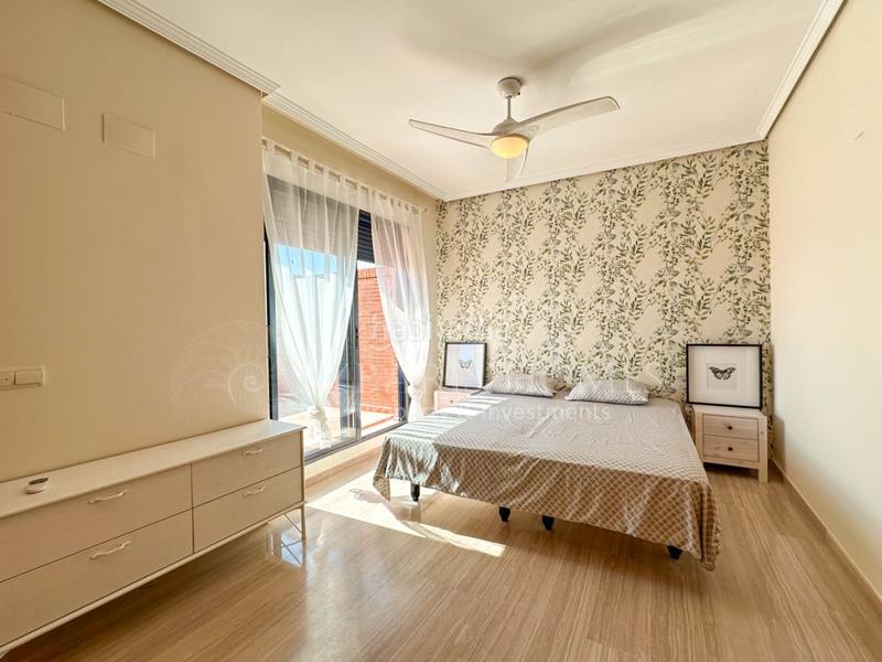 Foto bd2b779b-f957-4816-a174-a8293f3cbfdd. Àtic amb aparcament piscina a Centro Urbano Dénia