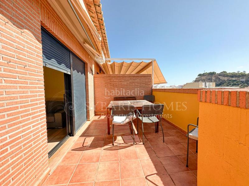 Foto ef2dc04f-7cf2-48bf-a985-ab726cf13112. Àtic amb aparcament piscina a Centro Urbano Dénia