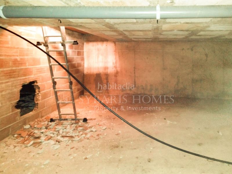 Foto 6794cd3a-586b-47f5-a4f1-4c1db611b7d2. Local comercial a Poblets (els)