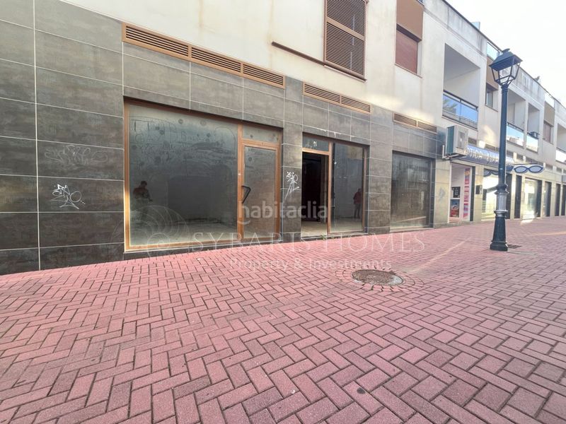 Foto 851c00a2-b9bd-45a8-ac48-d4e676012728. Local comercial a Poblets (els)