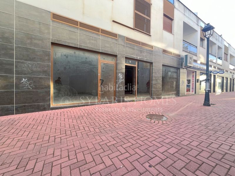 Foto f26ab98d-8aee-4bd9-9887-f56d0fa176fb. Local comercial a Poblets (els)