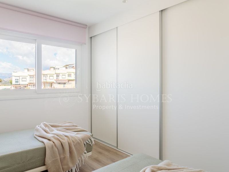 Foto 446b3e9e-e7bf-4ed0-b560-89aa638cb2c0. Casa amb aparcament piscina a Juzgados - Plaza de Toros Benidorm