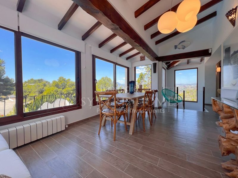 Foto 07c88ffe-7012-4f19-a42c-4be655ccf8e6. Chalet  de 4 dormitorios totalmente privado en Poble Nou de Benitatxell (el)