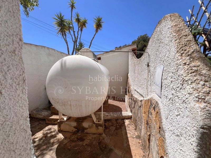 Foto c19a8a9c-0998-4284-8735-cfbb3da069c1. Chalet  de 4 dormitorios totalmente privado en Poble Nou de Benitatxell (el)