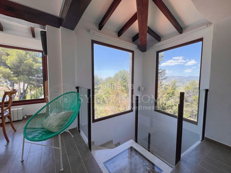 Foto fd53fd10-0bf9-4e2a-8002-0116d628863e. Chalet  de 4 dormitorios totalmente privado en Poble Nou de Benitatxell (el)