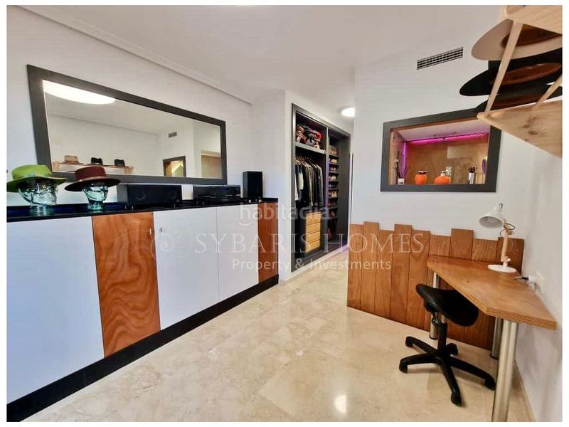 Foto 13c8526c-0105-4ee3-8bcd-5081c85da6a3. Apartament amb aparcament piscina a El Puerto Dénia