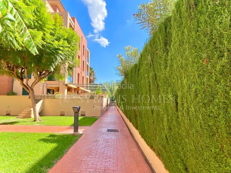 Foto 2e39915b-d03b-469e-9494-eacb8fcbabf3. Apartament amb aparcament piscina a El Puerto Dénia