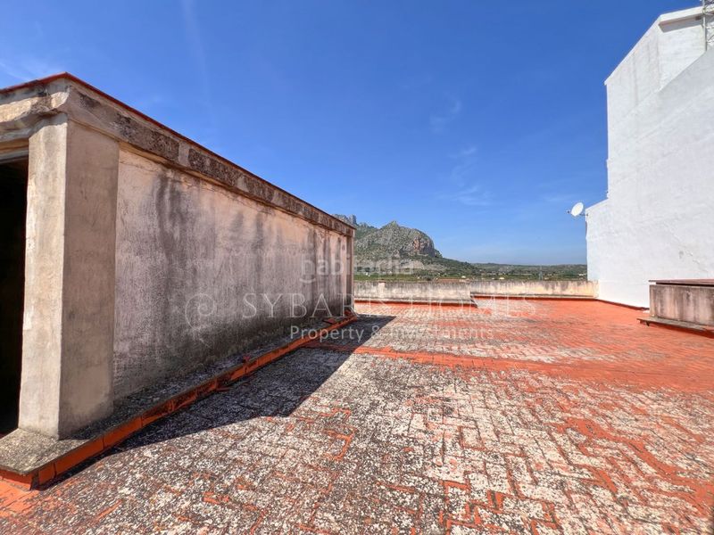 Foto 7ab1d56e-fe84-42b9-90fa-5836af127c0b. Edifici a Verger (el)
