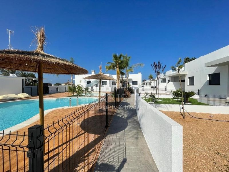 Foto 44db3eed-de31-448d-a183-9e2913d52b23. Casa adossada amb aparcament piscina a Verger (el)