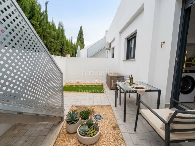 Foto 48249376-60d5-44dd-b158-c7c8c85368b8. Casa adossada amb aparcament piscina a Verger (el)