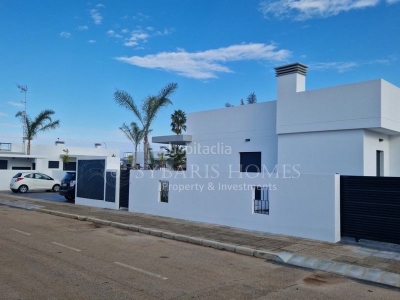 Foto e4cfafe2-7419-4828-874b-2110761572ff. Casa adossada amb aparcament piscina a Verger (el)